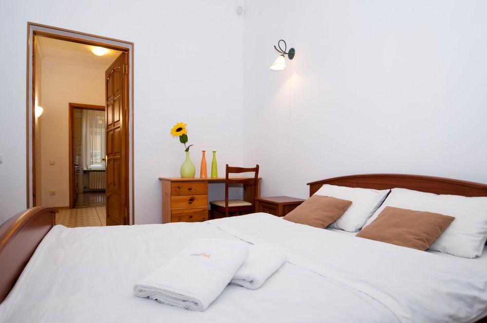 Hostel Kreschatik 키예프 외부 사진