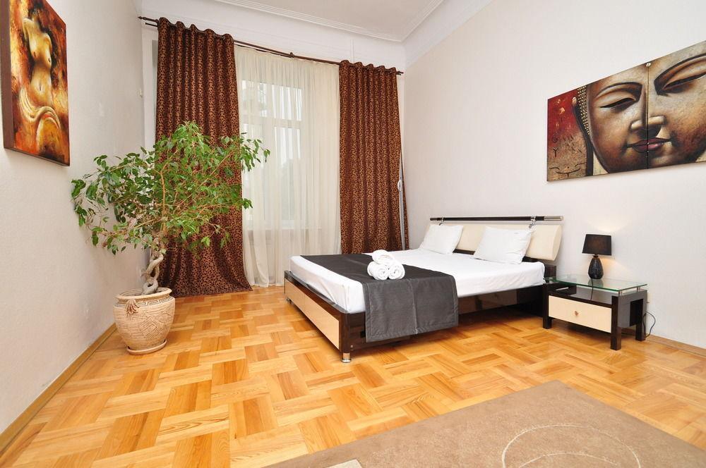 Hostel Kreschatik 키예프 외부 사진